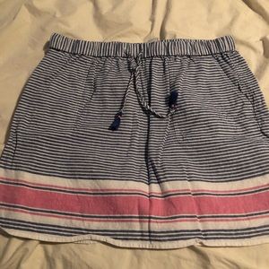 Vineyard Vines Skirt size Medium